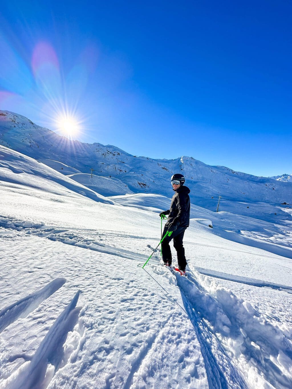 Frühlingsgefühle im Schnee - Firn im Bergwiesenglück - THE Stylemate