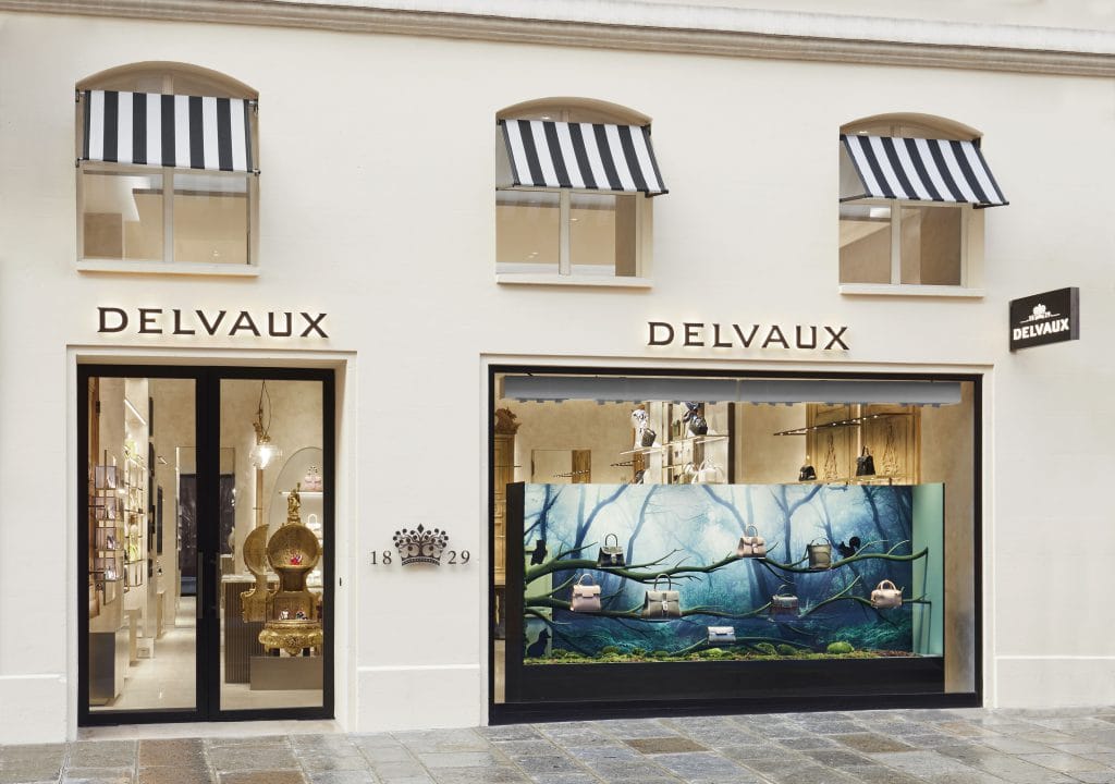 Choose your country / region, Delvaux
